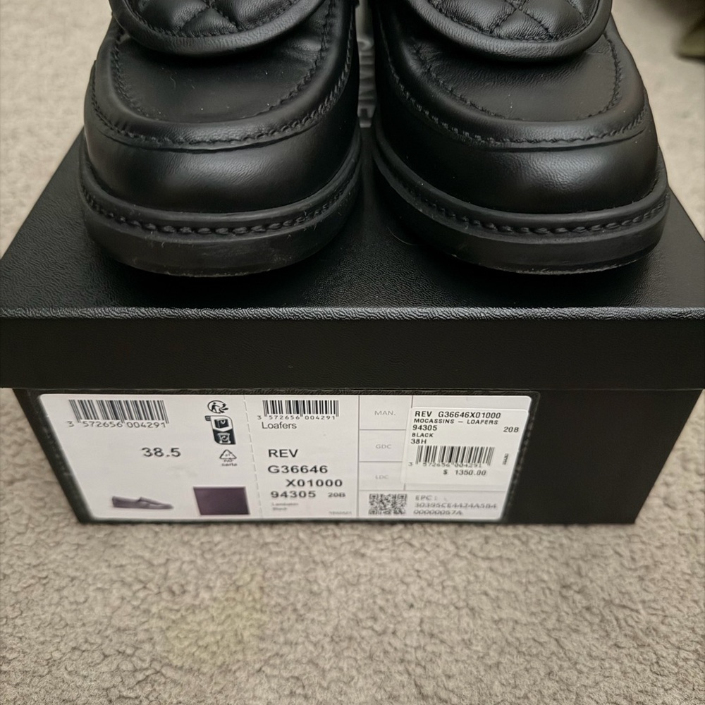 Chanel Black Lamb skin CC turnlock loafer - Picture 4 of 10